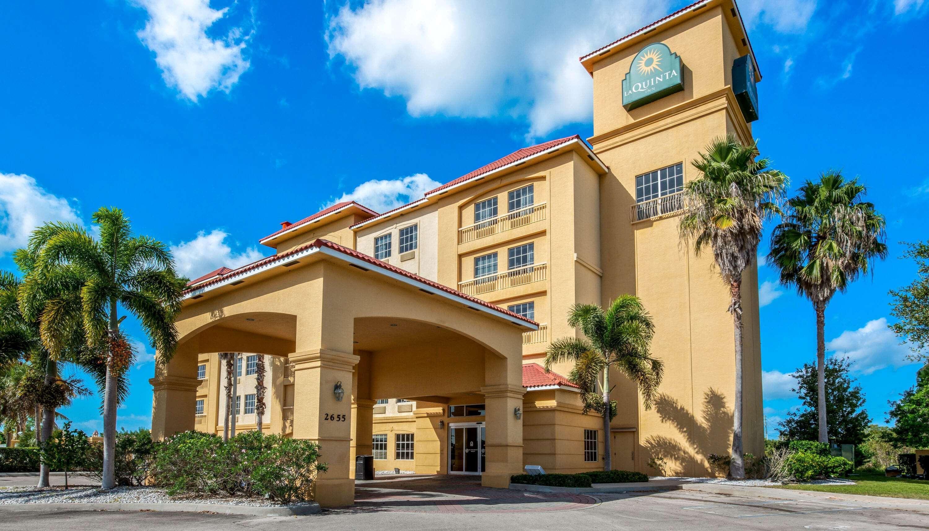 La Quinta By Wyndham Ft. Pierce Hotel Форт Пиърс Екстериор снимка