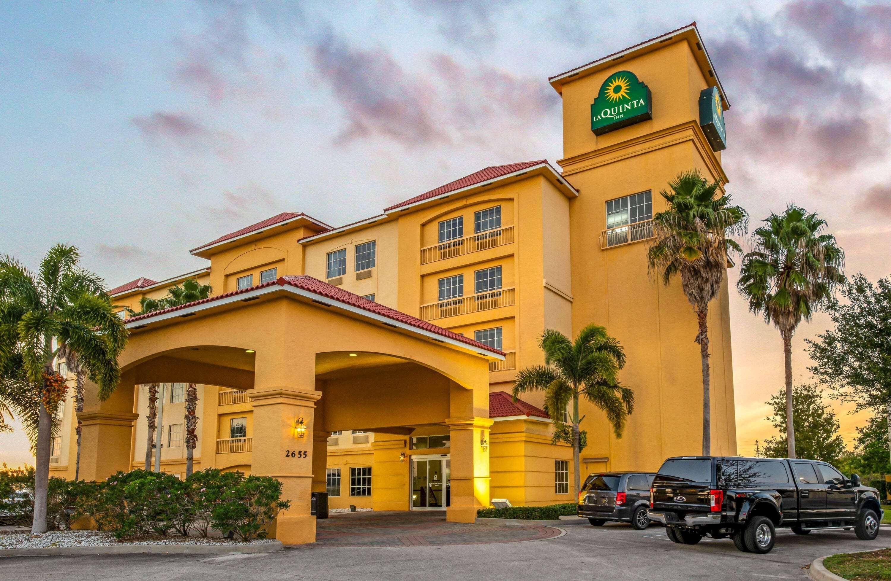 La Quinta By Wyndham Ft. Pierce Hotel Форт Пиърс Екстериор снимка